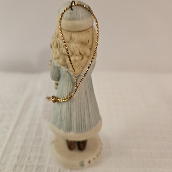 Holly Ornament 3 1/2" tall Porcelain Dated 1986From Jan Hagara - Picture 3 of 5